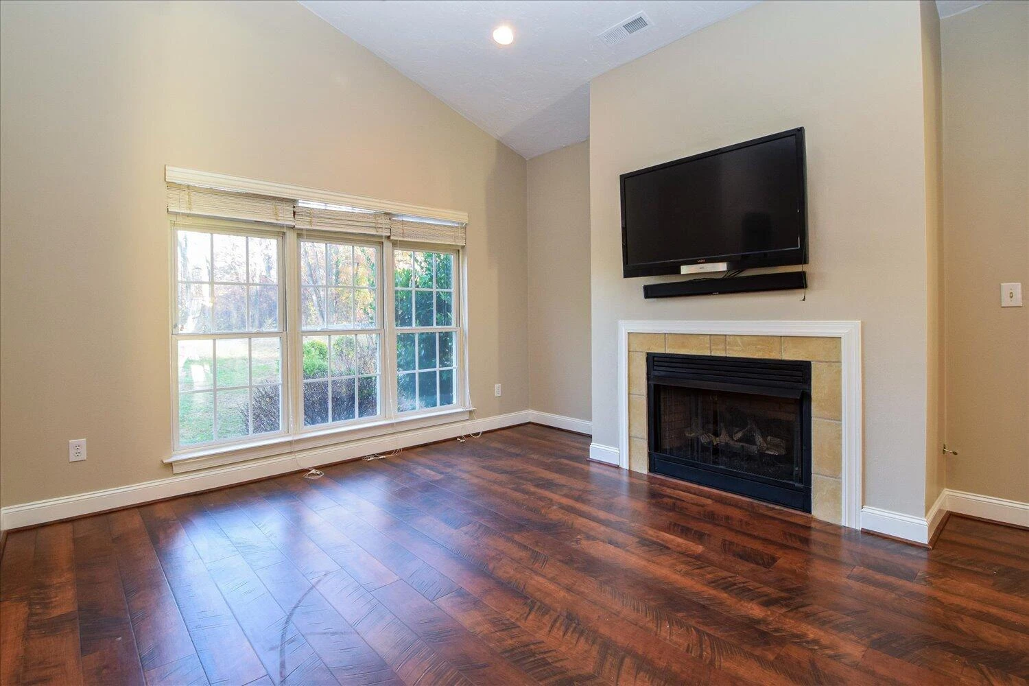 2271 Countryside RD NW - Photo 3