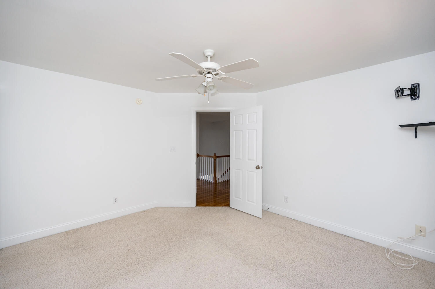 1096 Walkers Crossing DR - Photo 40
