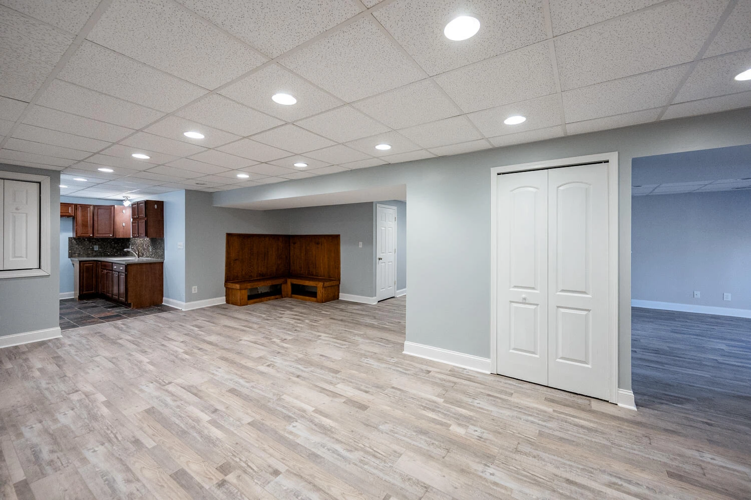 1096 Walkers Crossing DR - Photo 58
