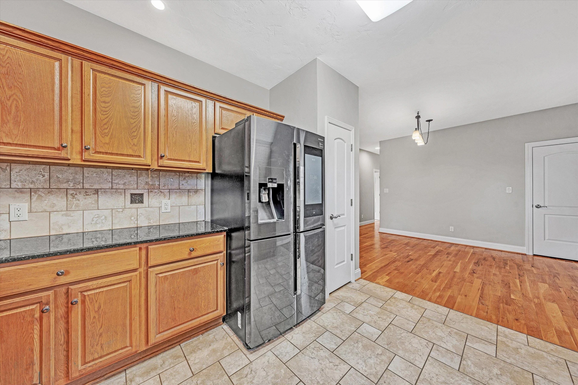 8540 Goodview RD - Photo 15