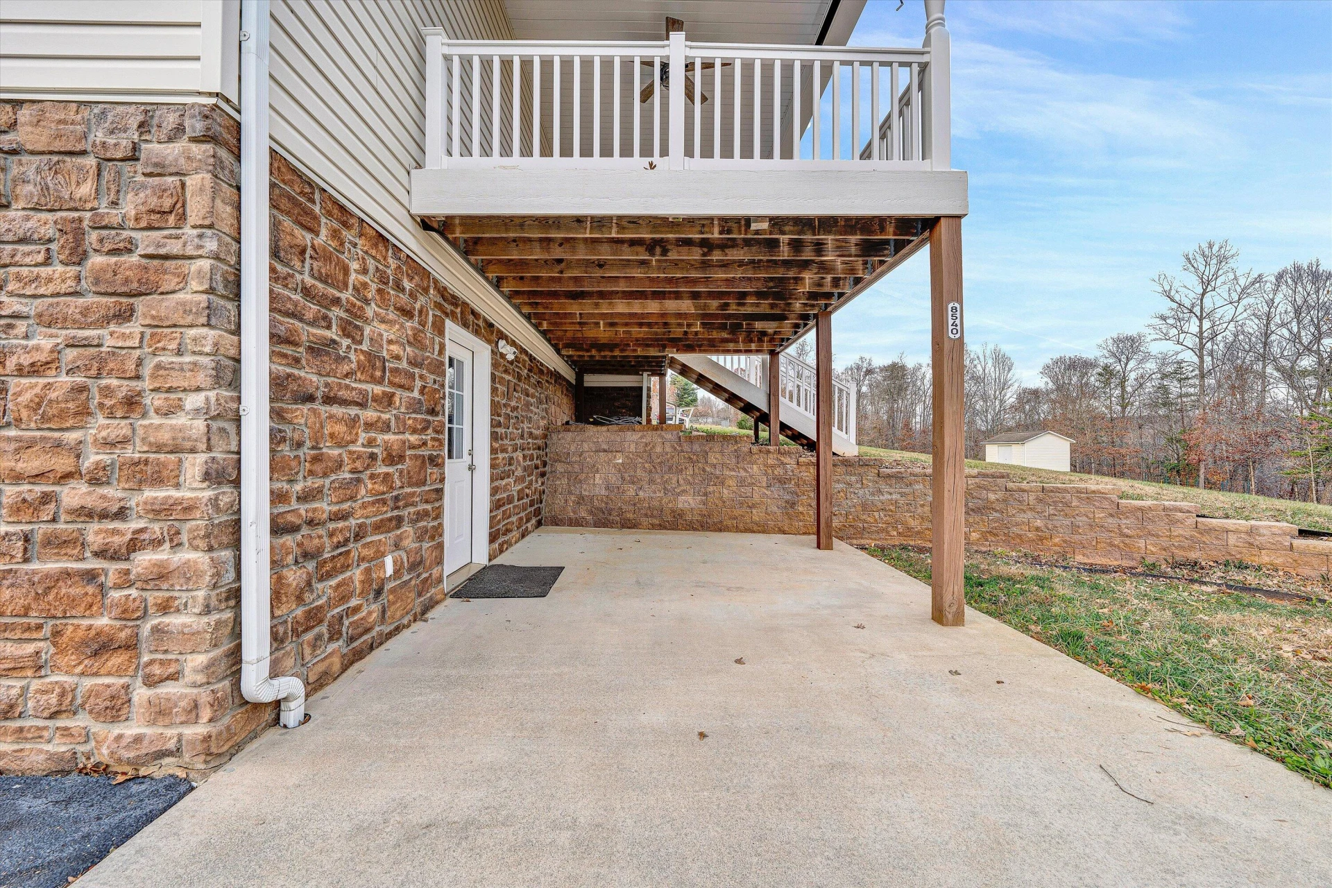 8540 Goodview RD - Photo 36