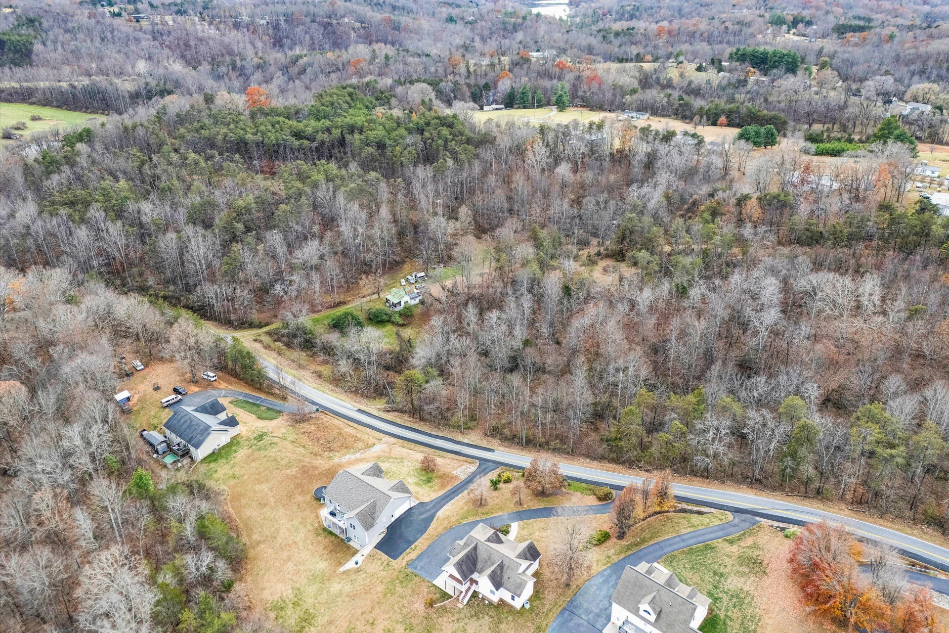 8540 Goodview RD - Photo 43