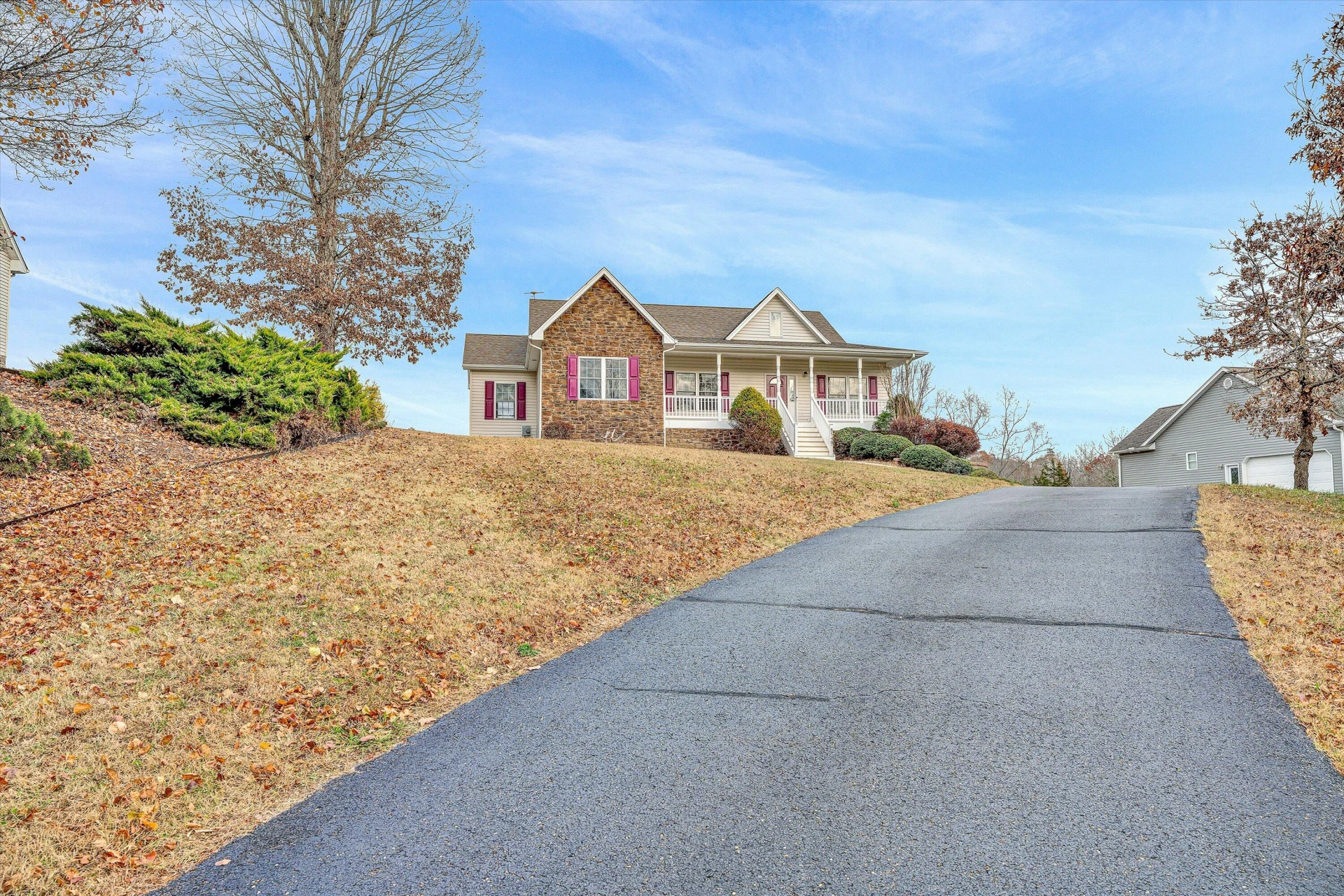 8540 Goodview RD - Photo 46