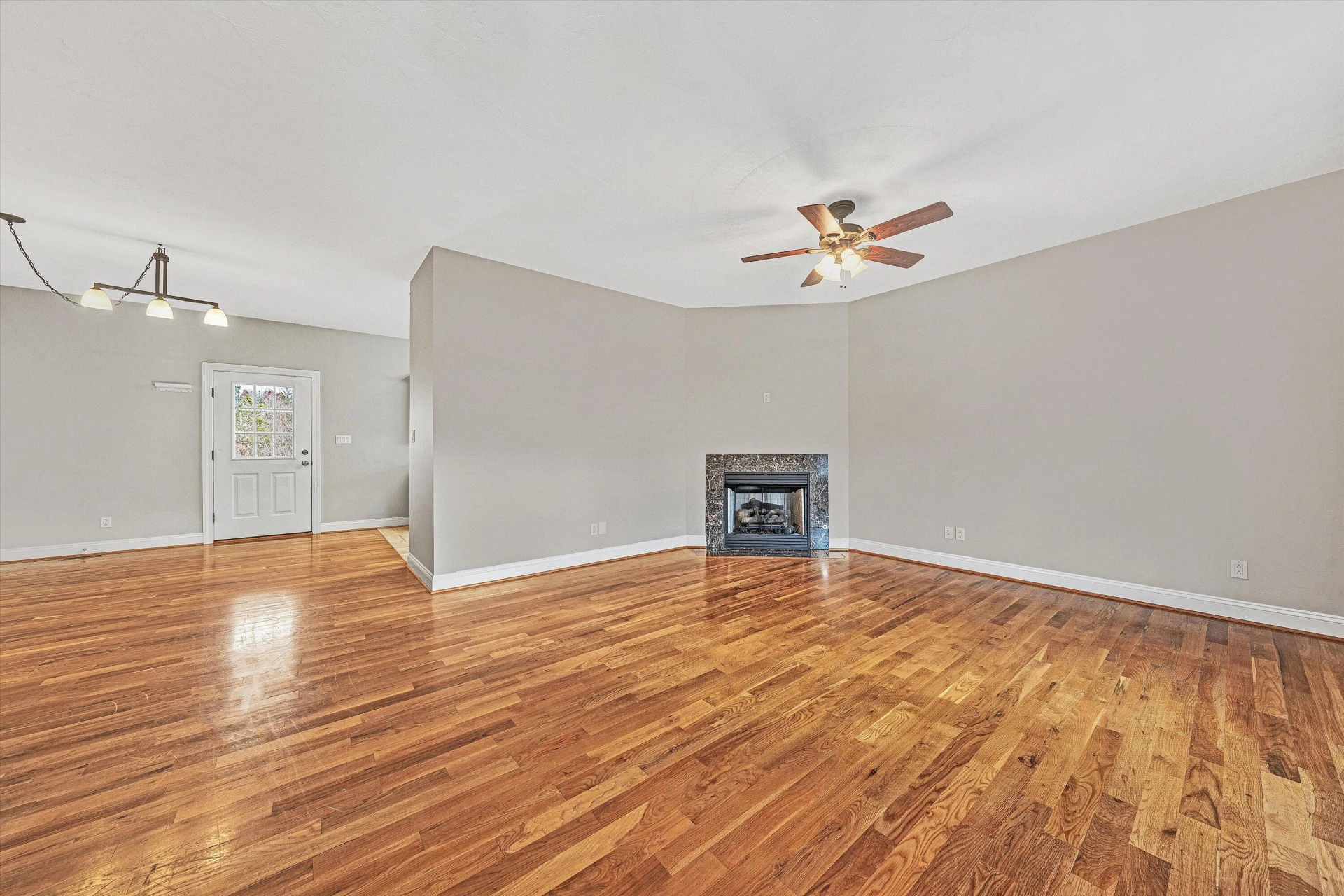 8540 Goodview RD - Photo 10