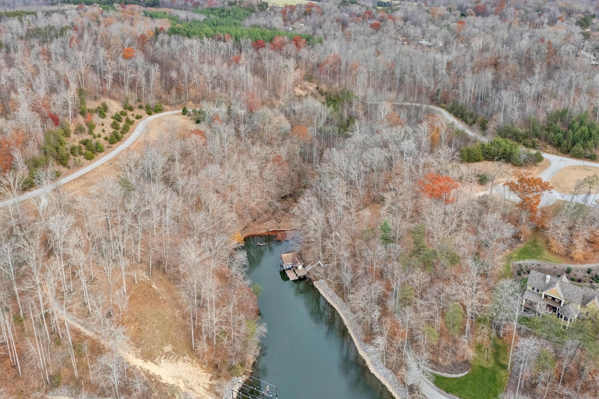 46 & 47 Waterside DR
