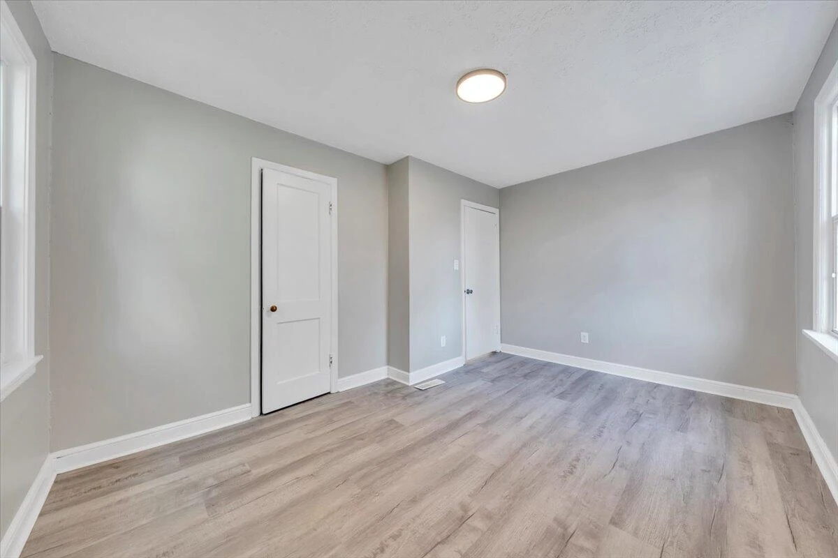 2218 Larchwood ST NE - Photo 15