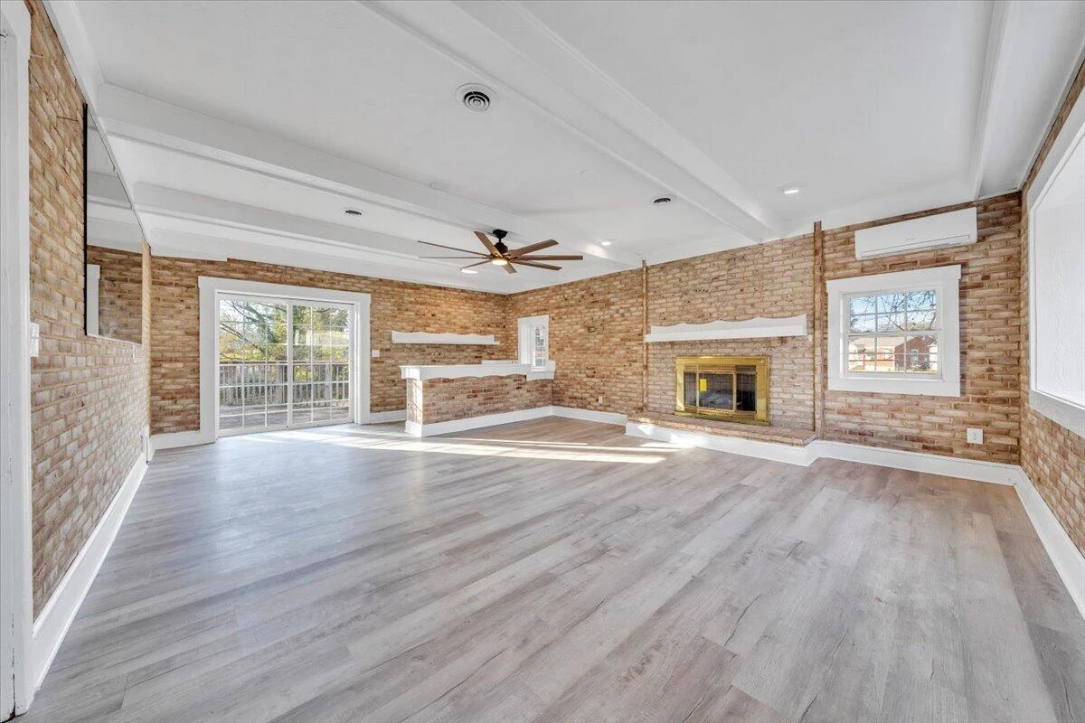 2218 Larchwood ST NE - Photo 25