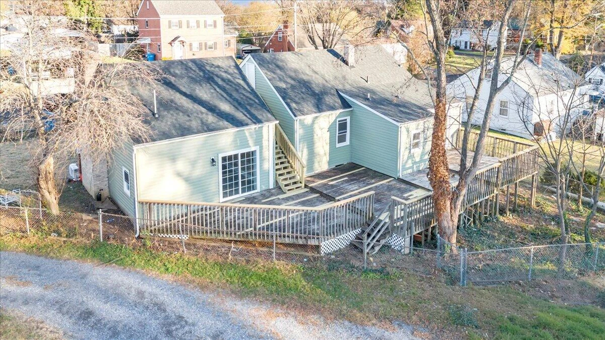 2218 Larchwood ST NE - Photo 35