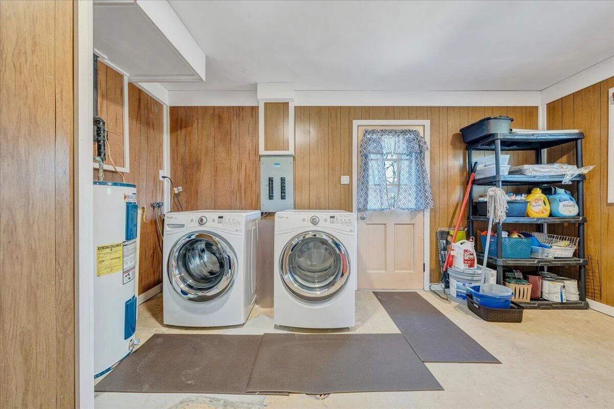 222 N Oakwood RD - Photo 22