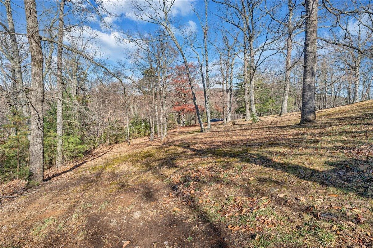 222 N Oakwood RD - Photo 34