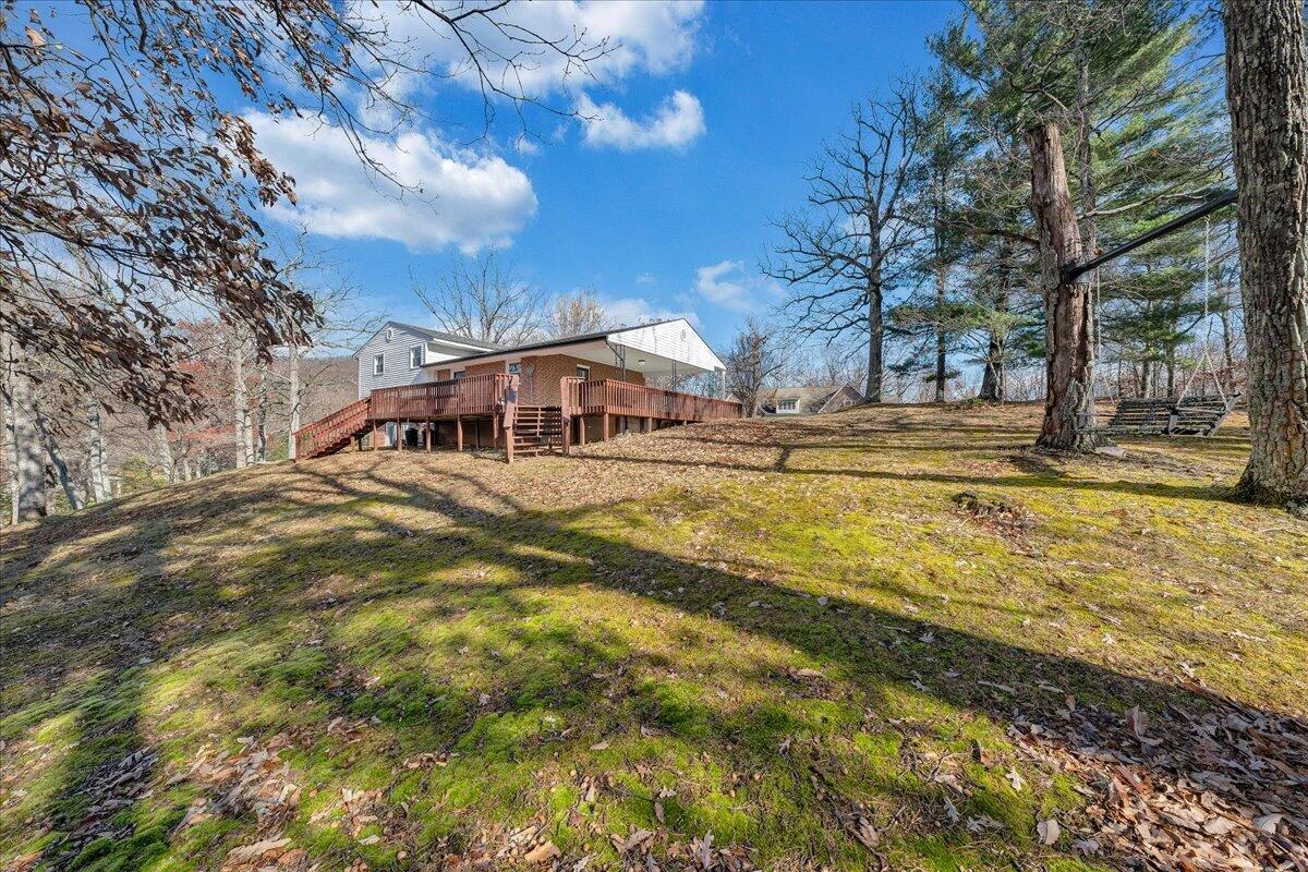 222 N Oakwood RD - Photo 37