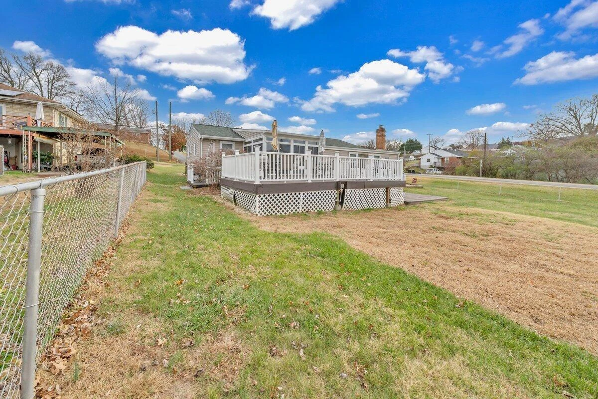 2414 Mayfield DR - Photo 10