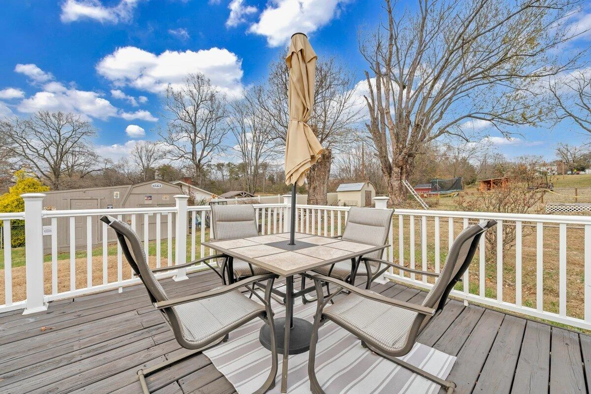 2414 Mayfield DR - Photo 14