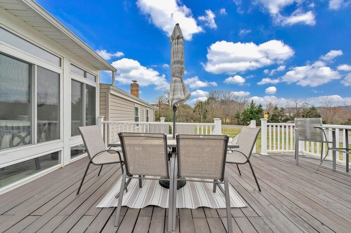 2414 Mayfield DR - Photo 15
