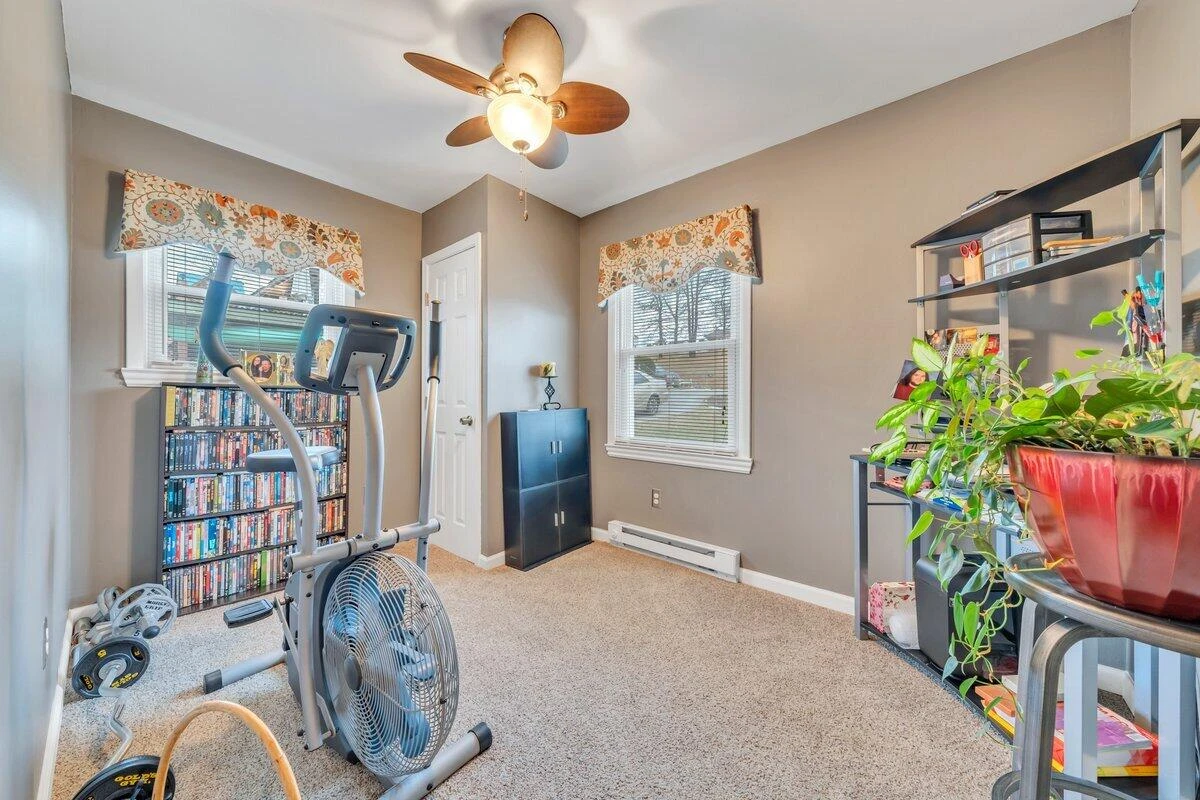 2414 Mayfield DR - Photo 22
