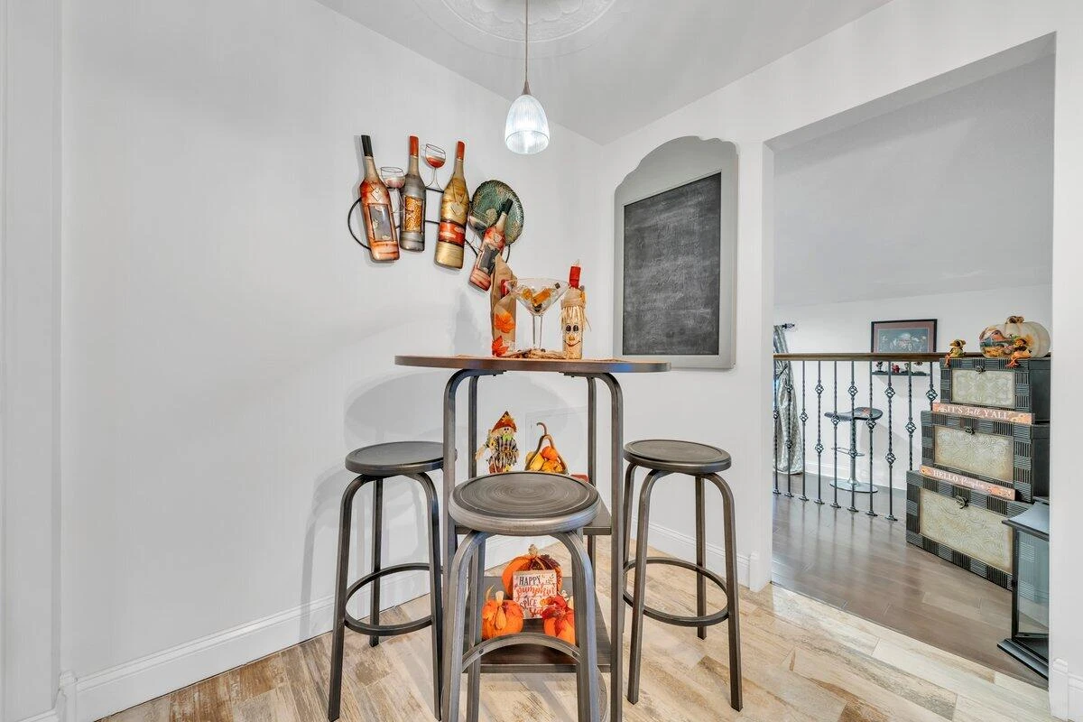2414 Mayfield DR - Photo 36