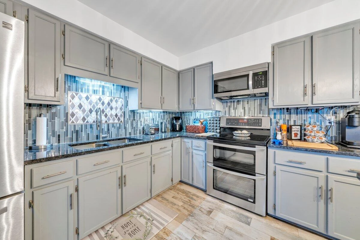2414 Mayfield DR - Photo 38