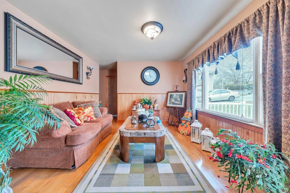 2414 Mayfield DR - Photo 43