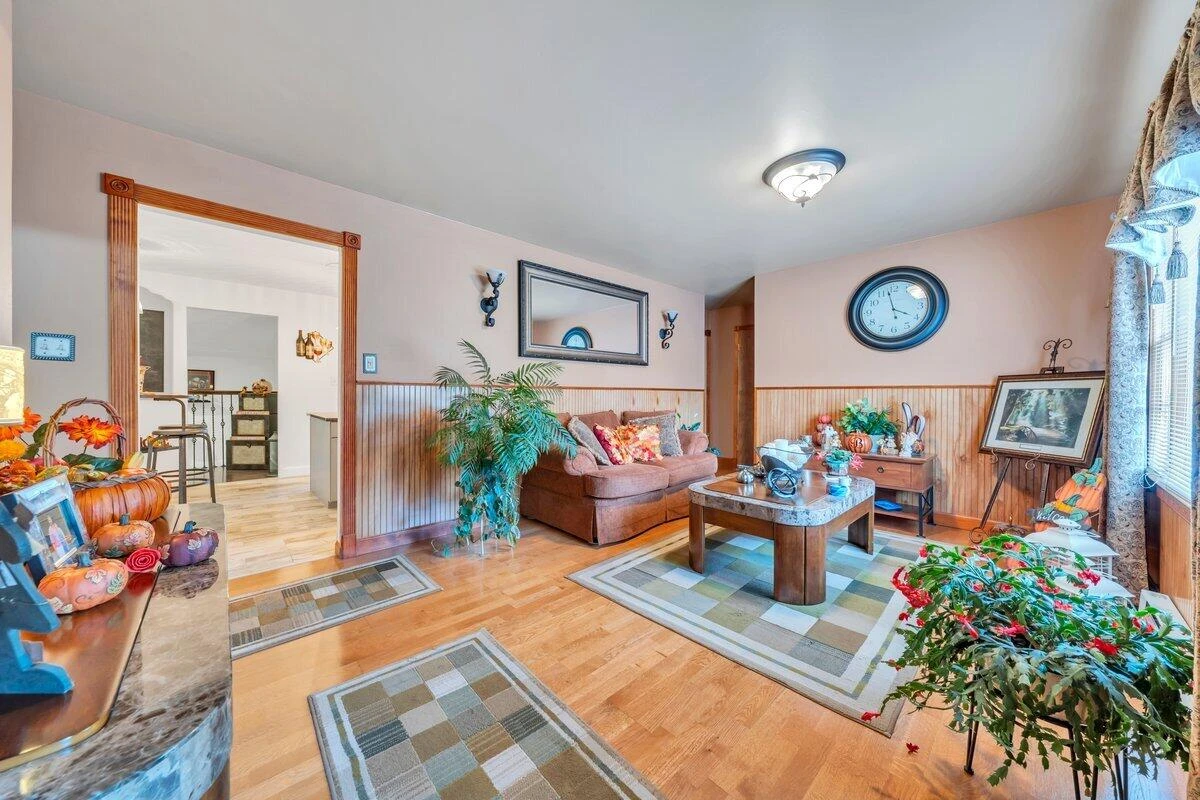 2414 Mayfield DR - Photo 44
