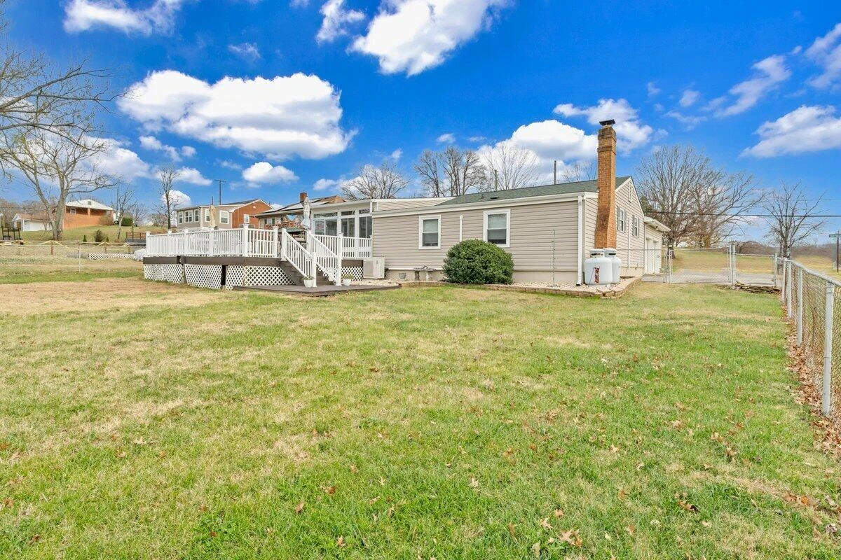 2414 Mayfield DR - Photo 6
