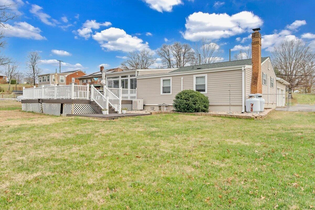2414 Mayfield DR - Photo 7
