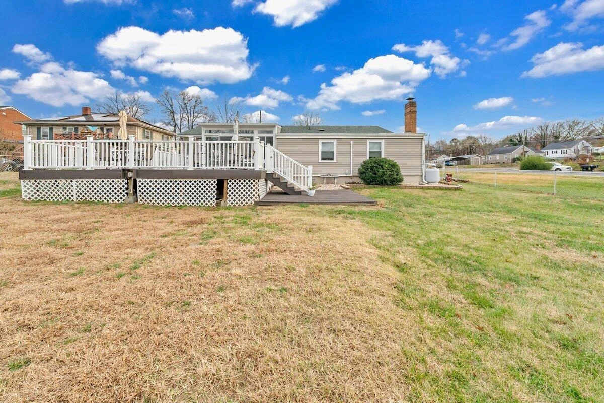 2414 Mayfield DR - Photo 8
