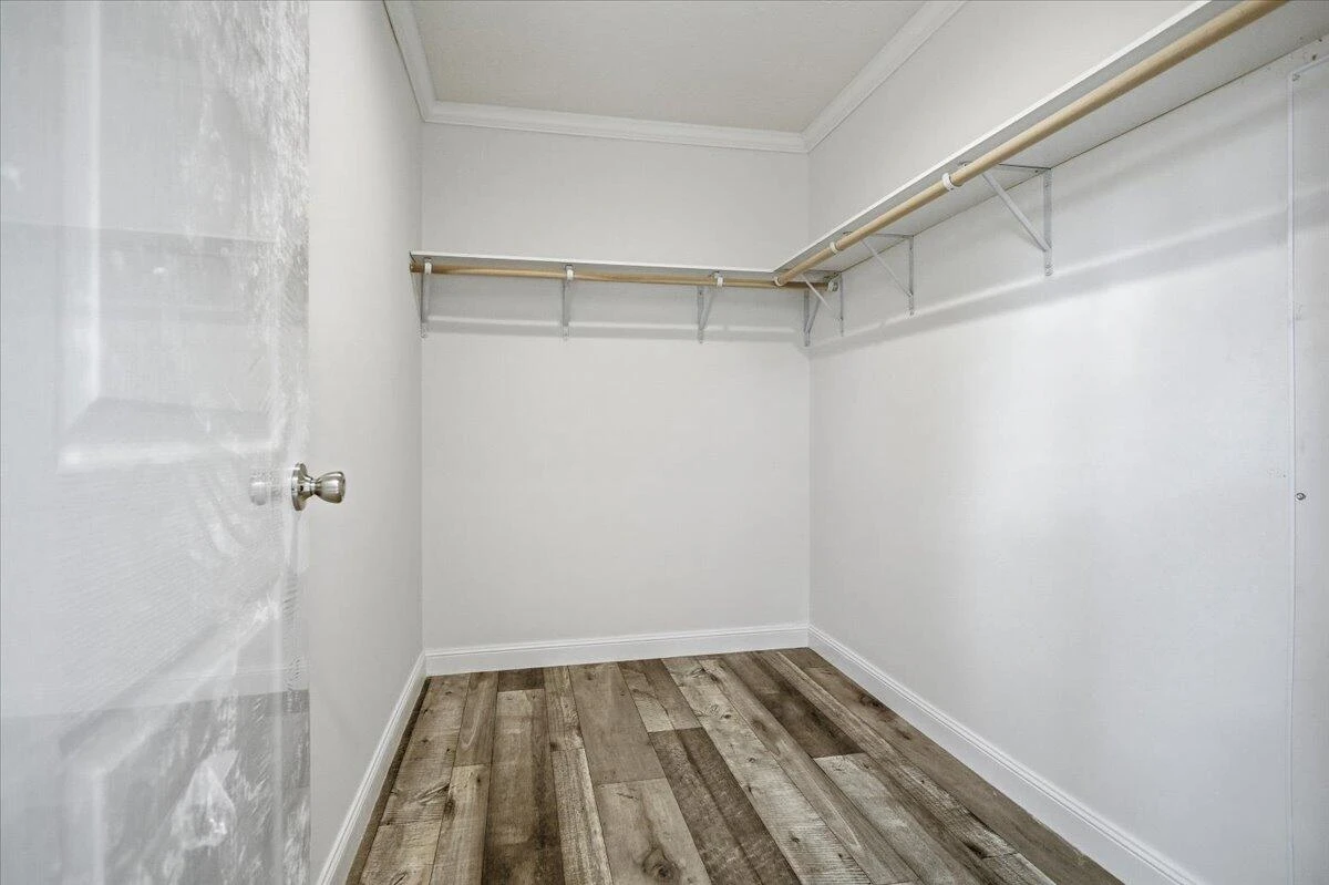 101 Rolling Meadow DR - Photo 17