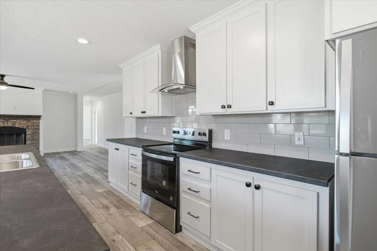 101 Rolling Meadow DR - Photo 4