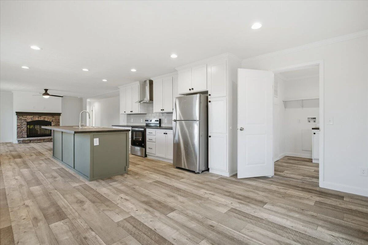101 Rolling Meadow DR - Photo 5