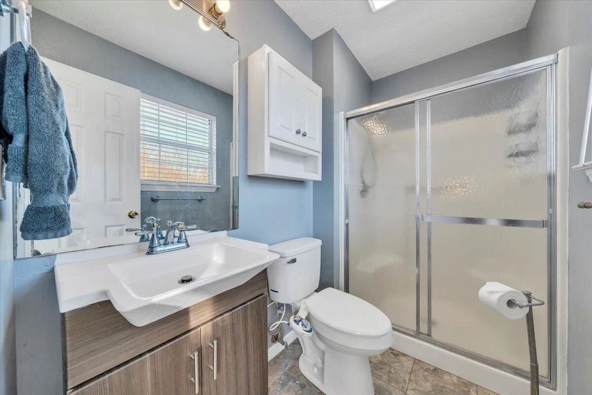 283 Hillview DR - Photo 9