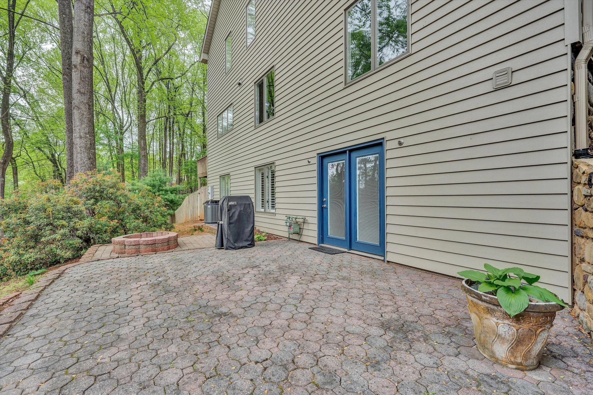 36 York ST - Photo 97