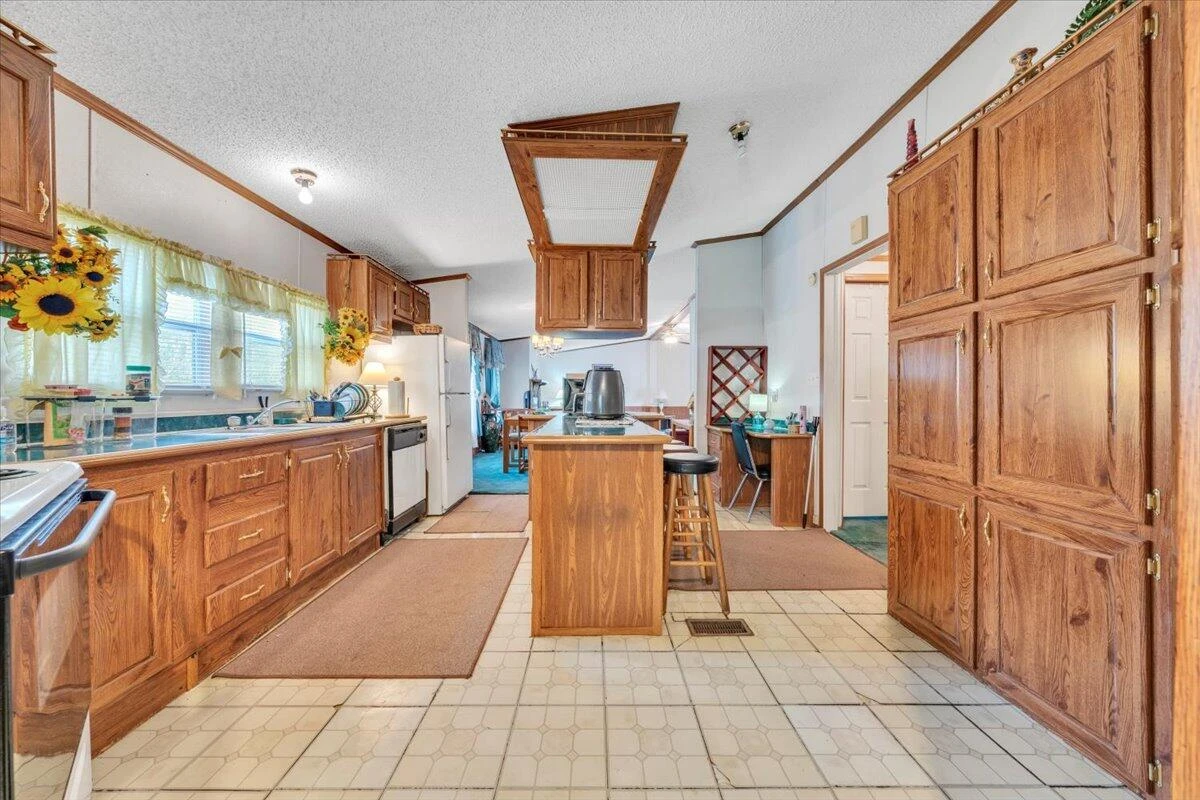 20459 Main ST - Photo 17