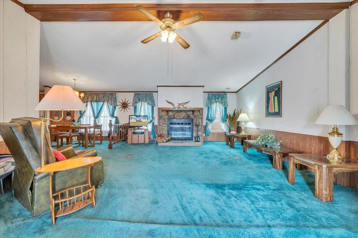20459 Main ST - Photo 4
