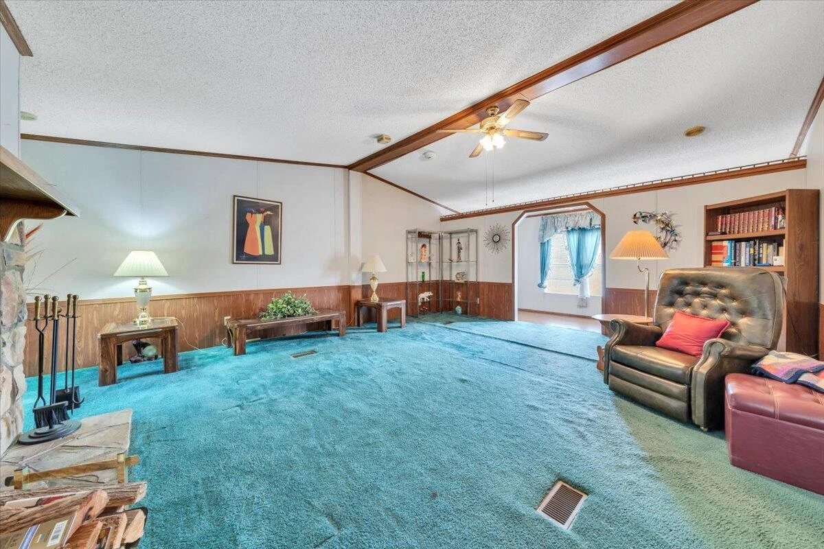20459 Main ST - Photo 8