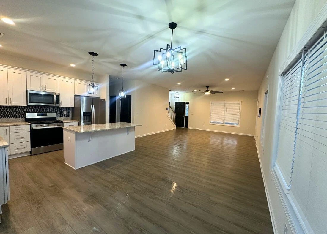 5570 New Pleasant WAY - Photo 5