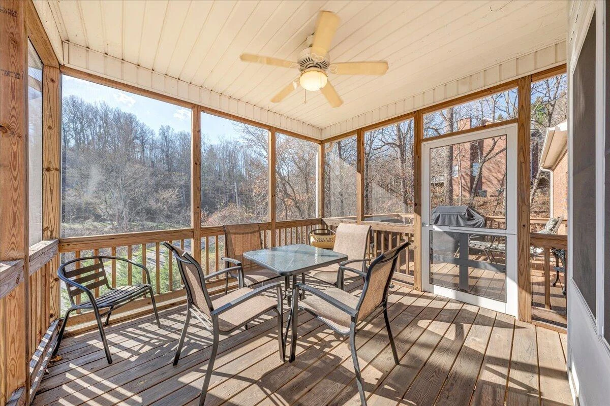 7524 Autumn Park DR - Photo 40