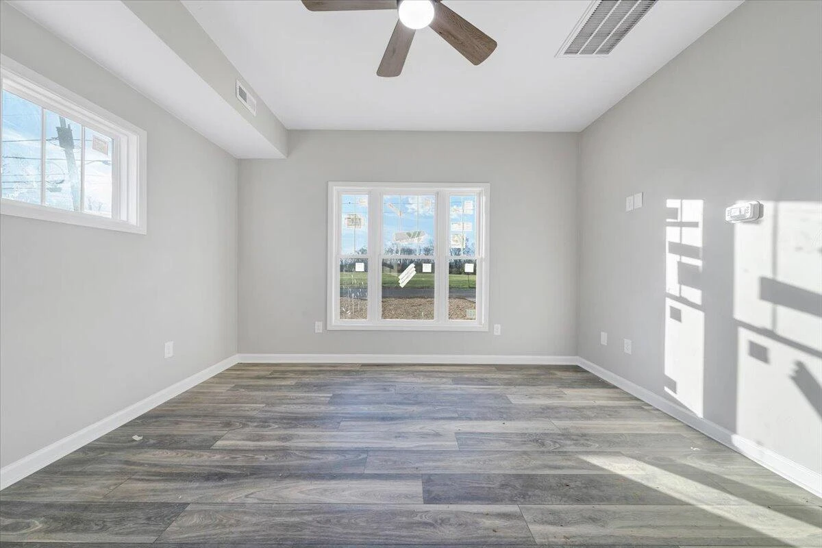1815 North AVE NE - Photo 10