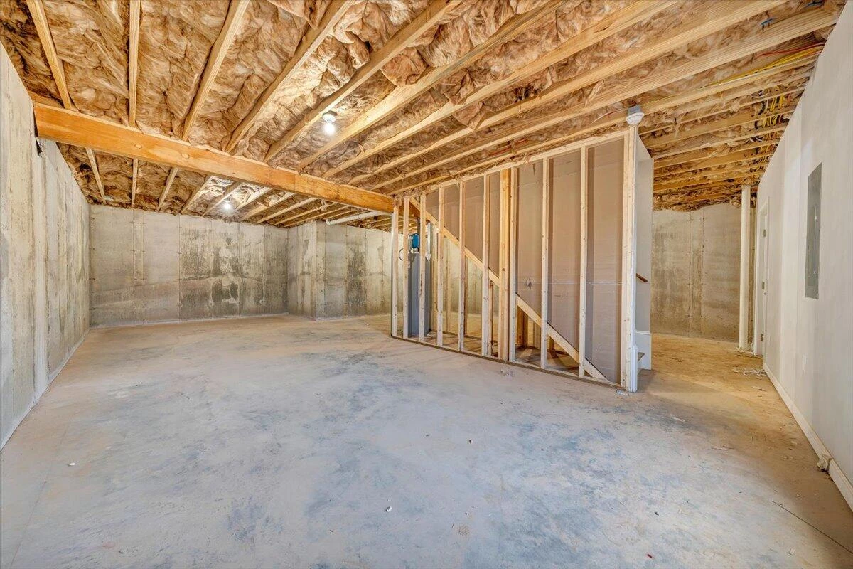 1815 North AVE NE - Photo 26