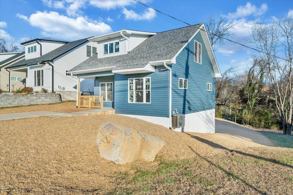 1815 North AVE NE - Photo 38