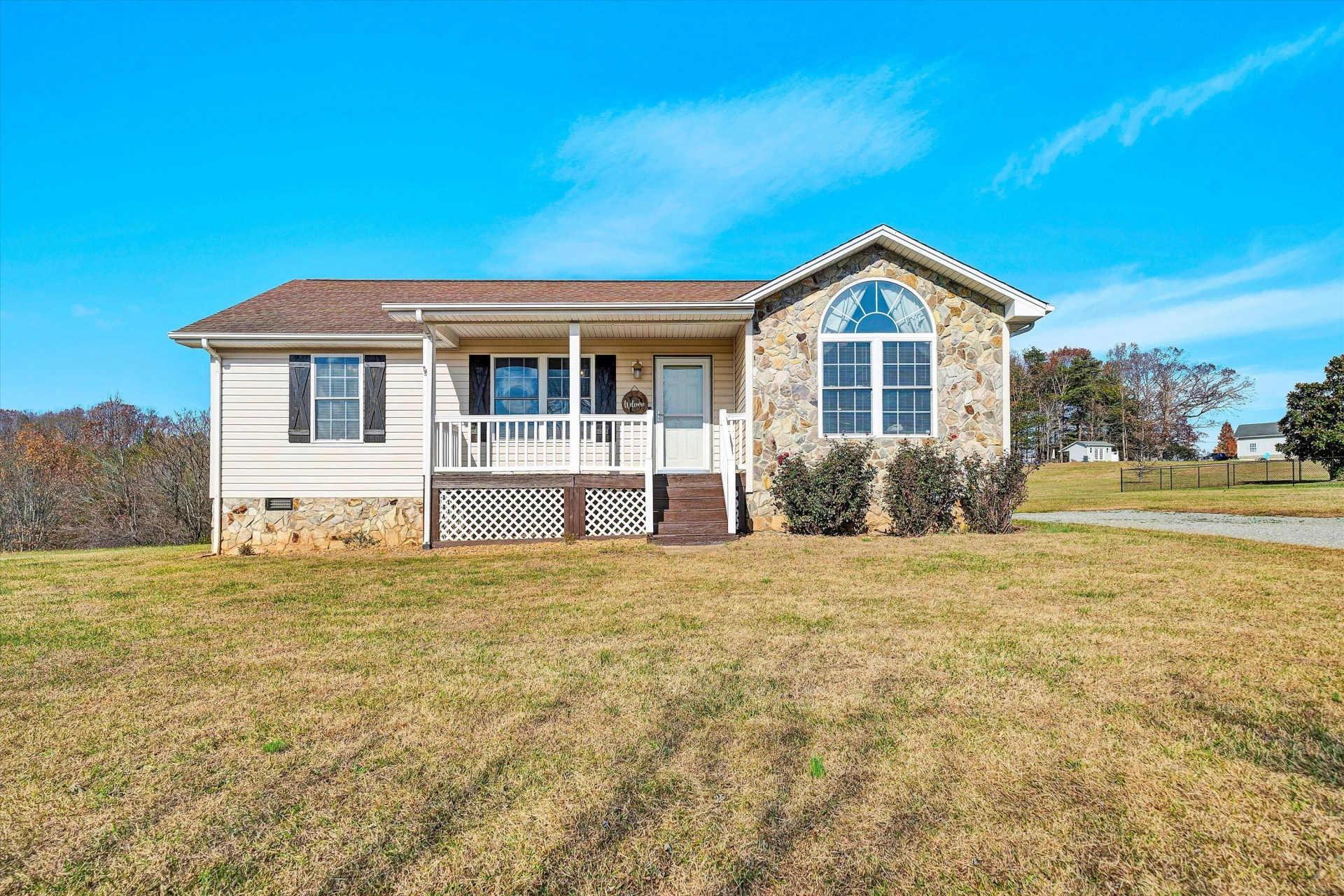 100 Estate DR - Photo 2