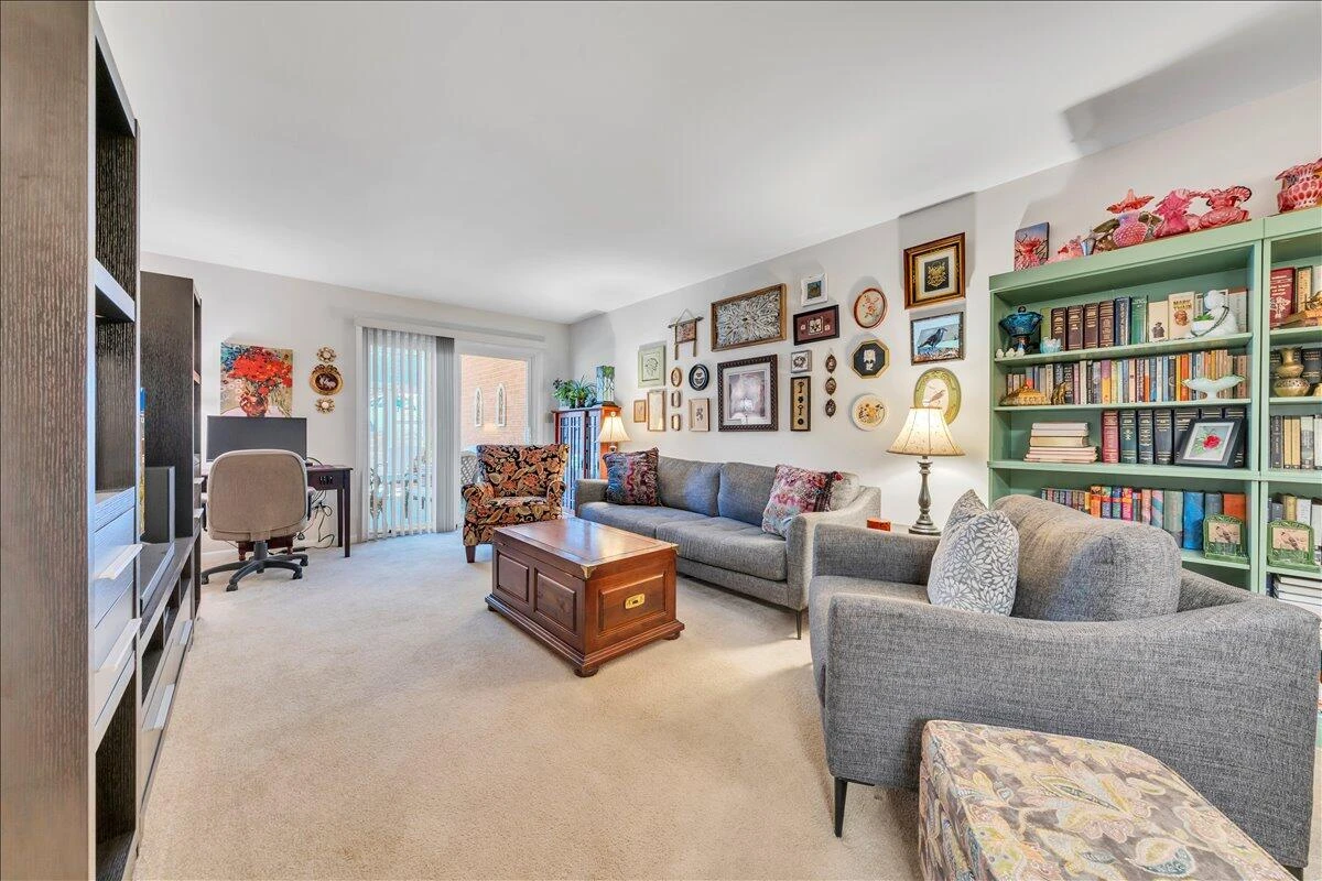 2110 Stephenson AVE SW #6 - Photo 6