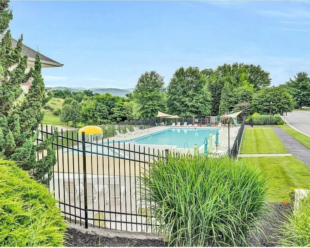 1818 High Gate LN - Photo 6