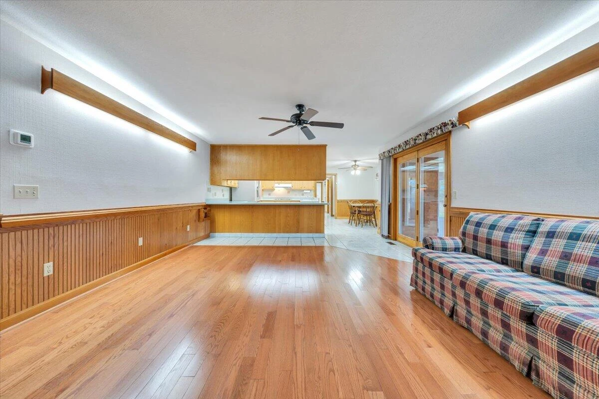 290 Patricia LN SE - Photo 21