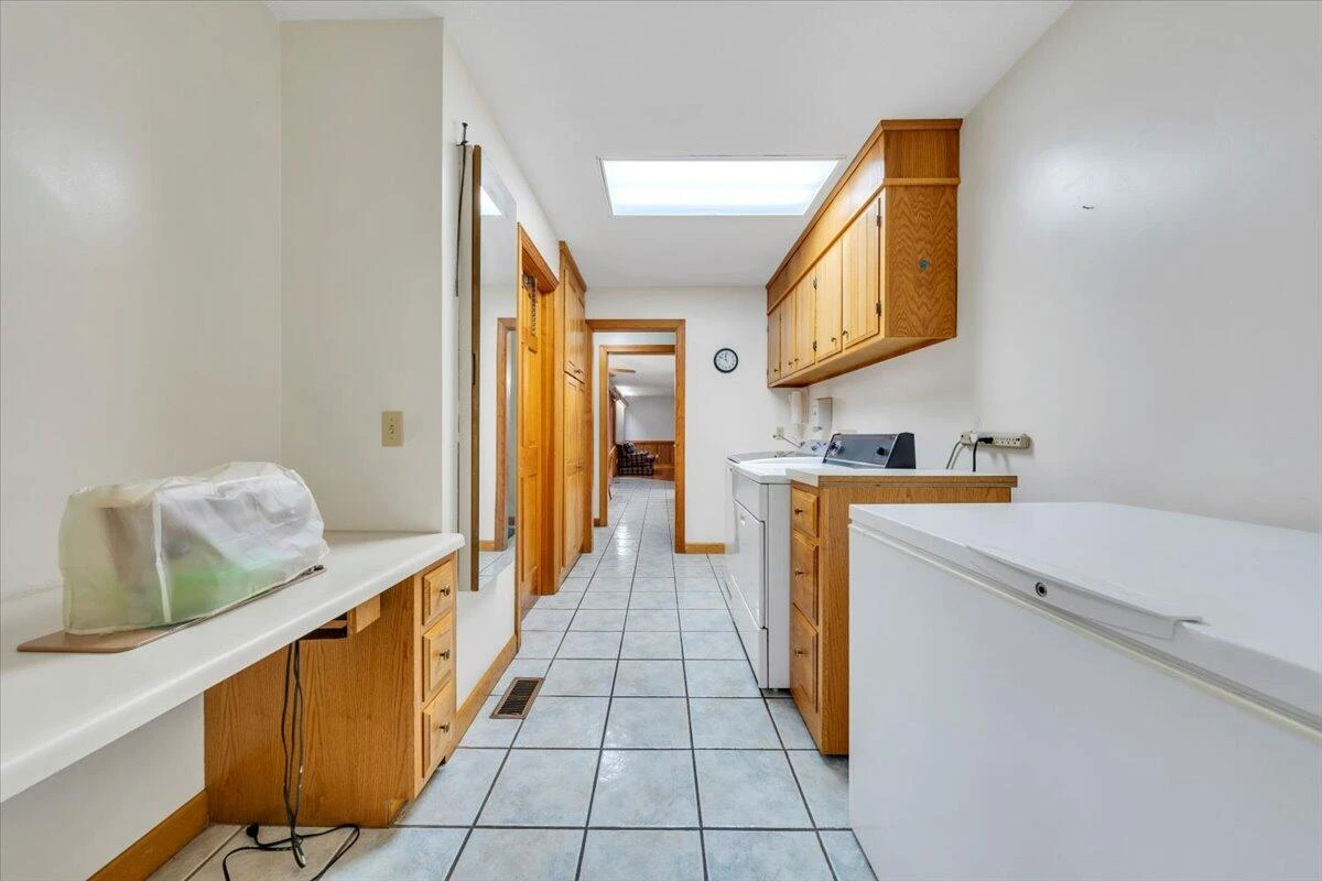 290 Patricia LN SE - Photo 39