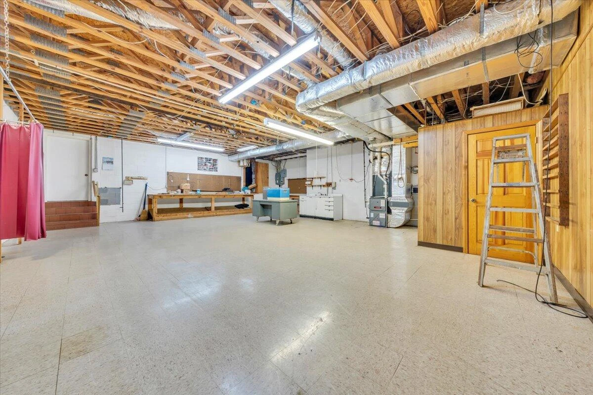 290 Patricia LN SE - Photo 48