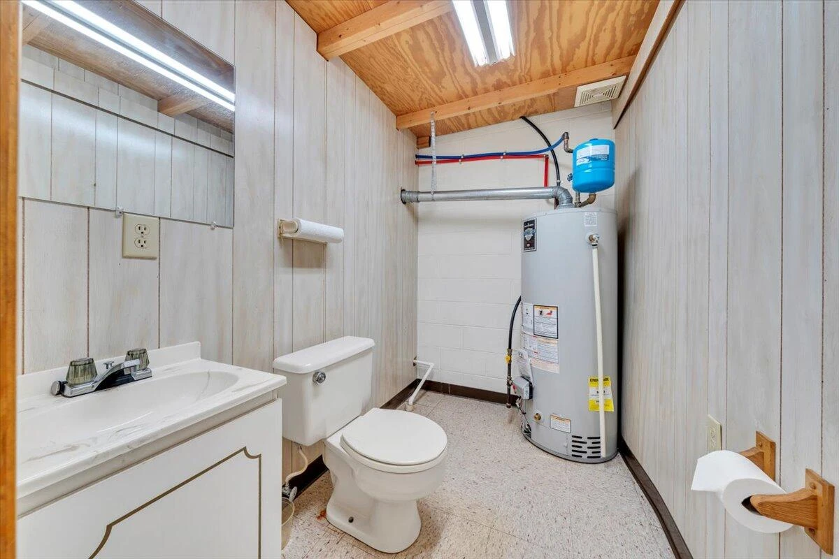 290 Patricia LN SE - Photo 49