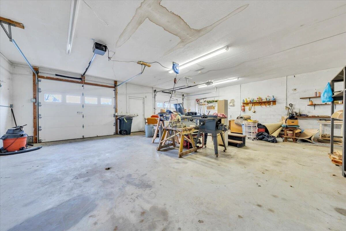 290 Patricia LN SE - Photo 52