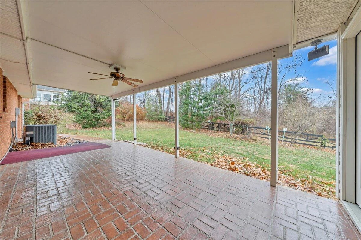 290 Patricia LN SE - Photo 53