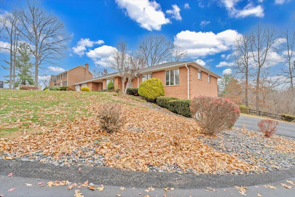 290 Patricia LN SE - Photo 63