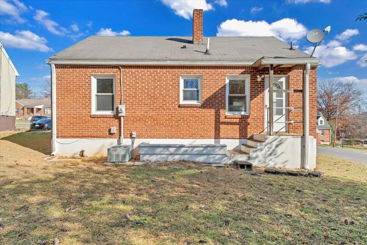 3504 Forest Hill AVE NW - Photo 26